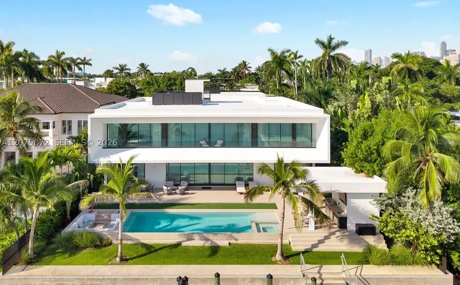 375 N Hibiscus Dr, Miami Beach, FL 33139 - #2