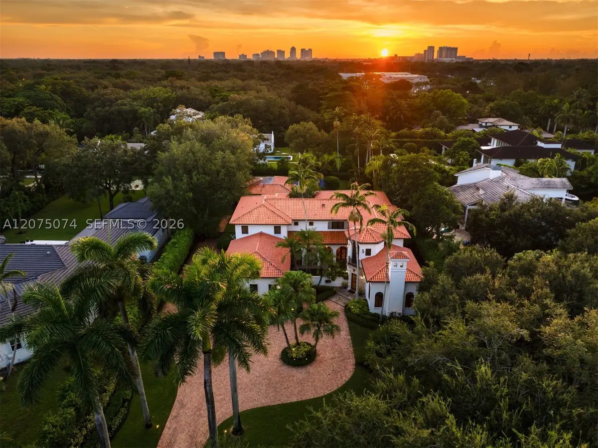 8800 SW 57th Ave, Pinecrest, FL 33156 - #1