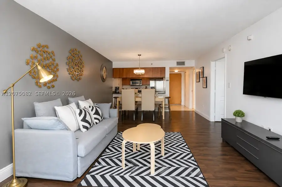1200 Brickell Bay Dr #3207, Miami, FL 33131 - #2