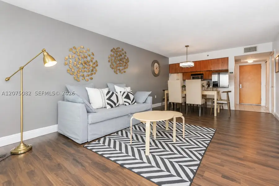 1200 Brickell Bay Dr #3207, Miami, FL 33131 - #3