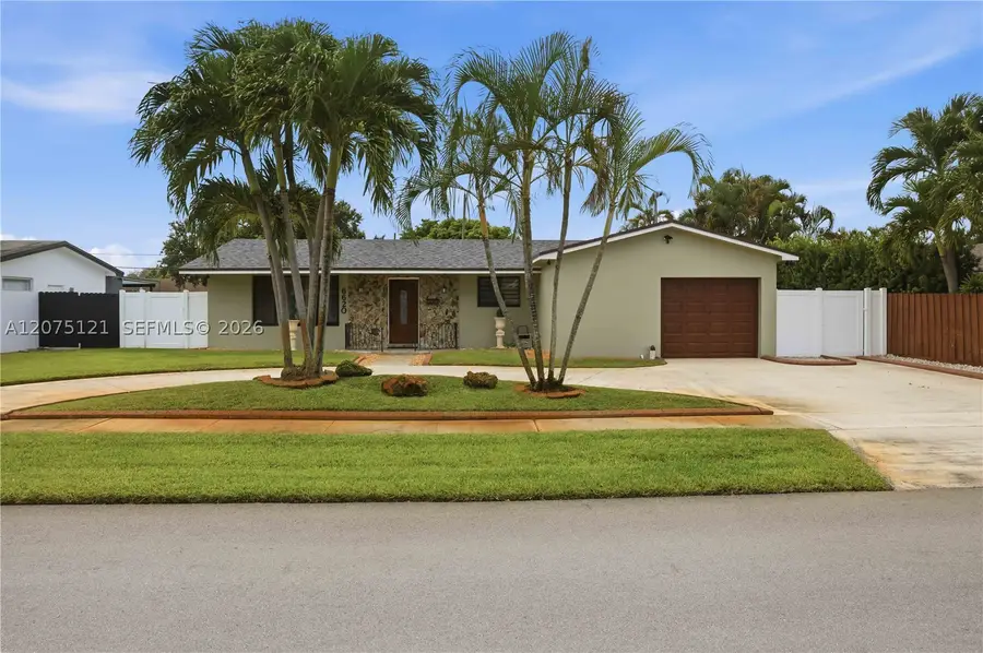 6620 SW 6th St, Pembroke Pines, FL 33023 - #2