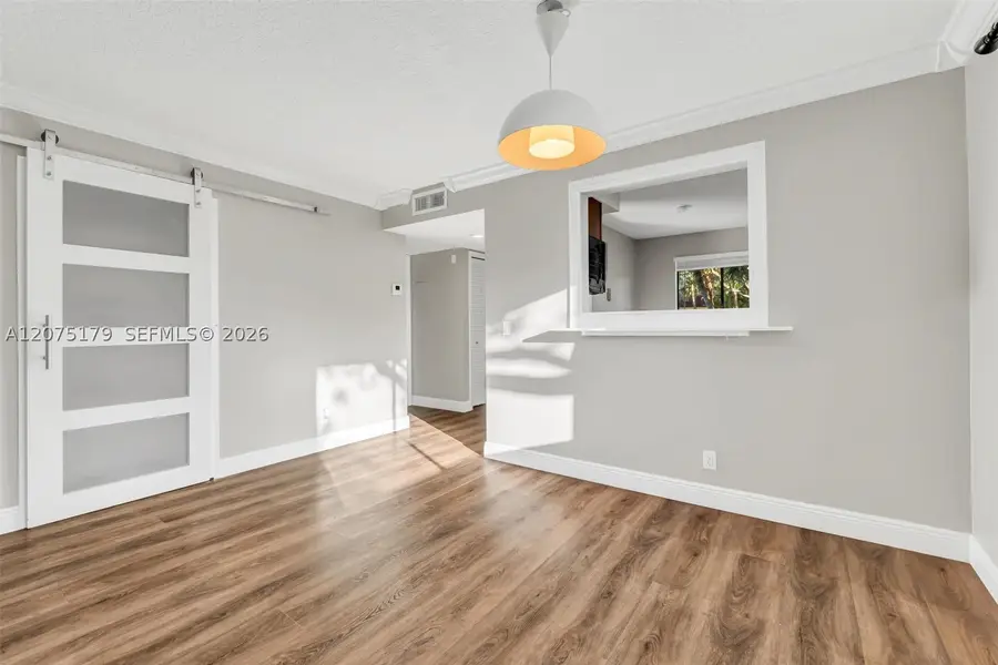 402 Lakeview Dr #201, Weston, FL 33326 - #3