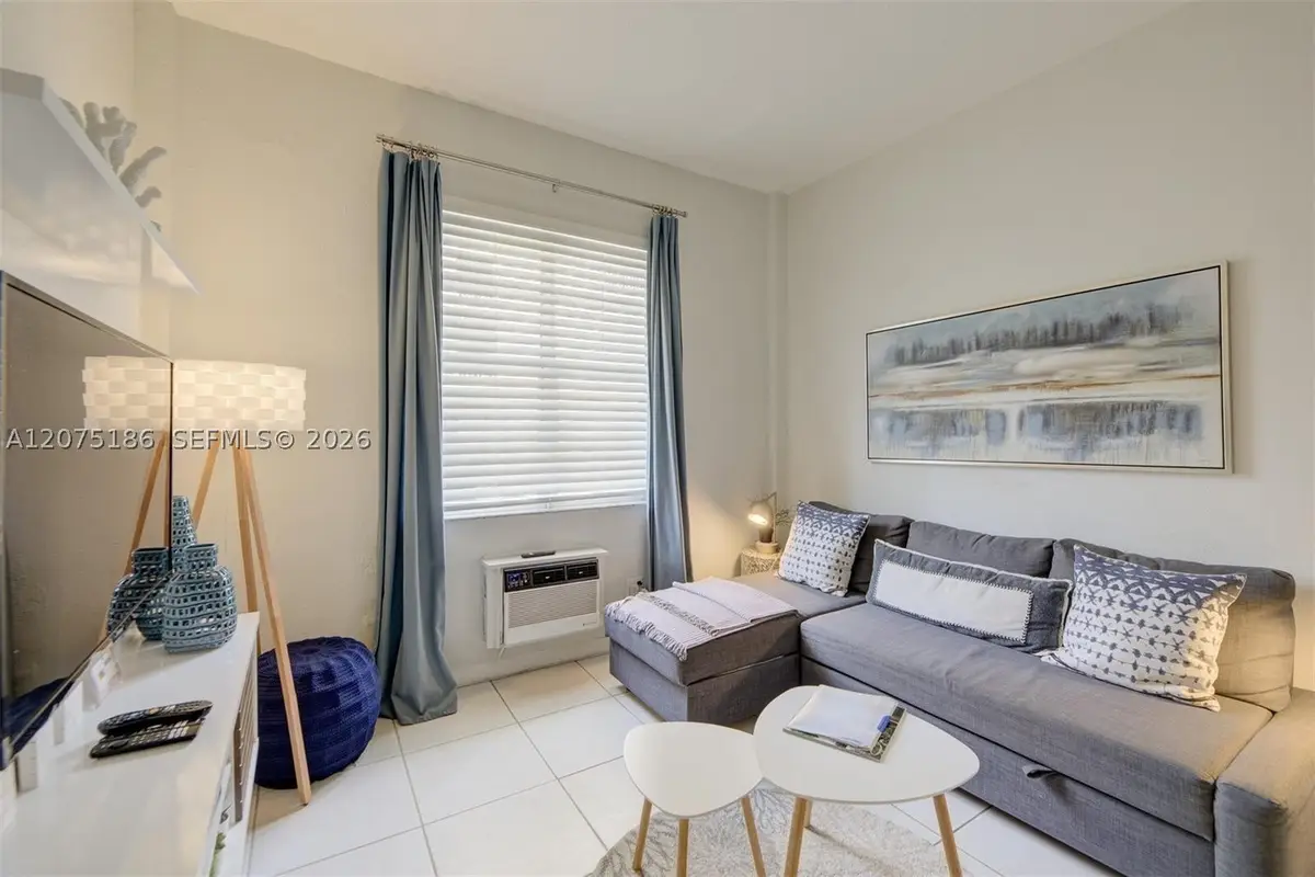 3030 Collins Ave #1G, Miami Beach, FL 33140 - #1
