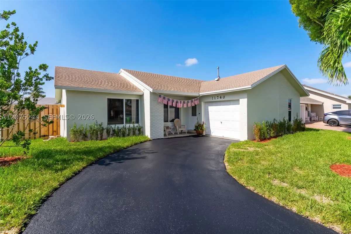 11740 NW 39th Pl, Sunrise, FL 33323 - #1