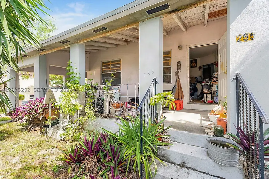 255 E 42nd St, Hialeah, FL 33013 - #2