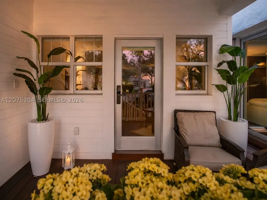 234 Washington Ave #A, Miami Beach, FL 33139 - #3