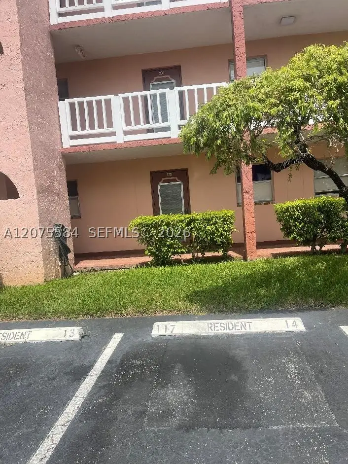 9400 Sunrise Lakes Blvd #105, Sunrise, FL 33322 - #1
