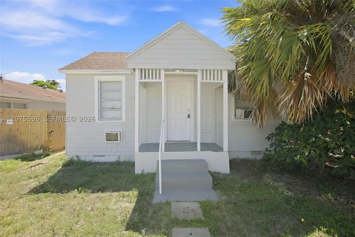 611 N Broadway, Lantana, FL 33462 - #1