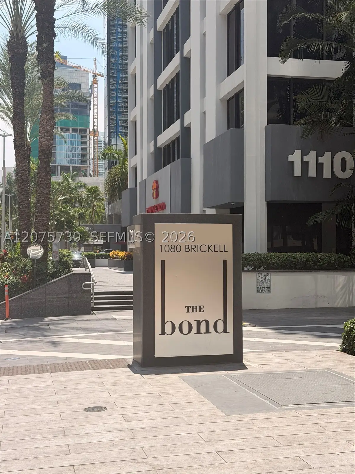 1080 Brickell Ave #913, Miami, FL 33131 - #1