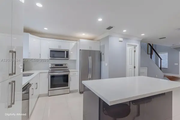 9425 NW 114th Ln #3, Hialeah Gardens, FL 33018