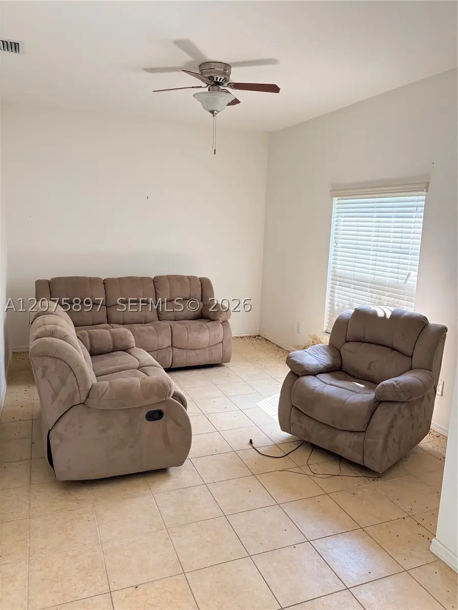 79 Wheatfield Dr, Palm Coast, FL 32164 - #2