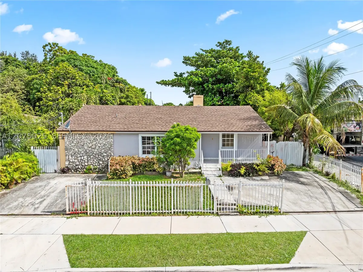 2723 NW 3rd St, Miami, FL 33125 - #1