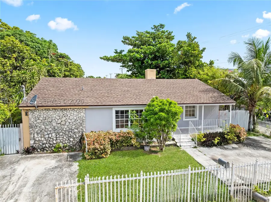 2723 NW 3rd St, Miami, FL 33125 - #2