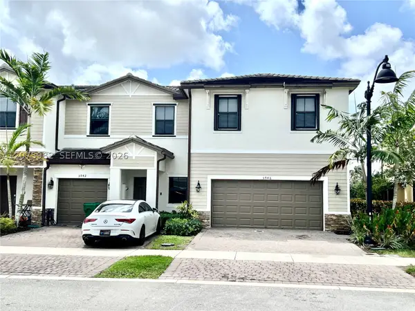 Address Withheld By Seller, Davie, FL 33314