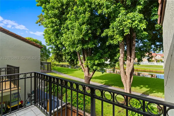 10450 SW 154th Ct #2, Miami, FL 33196