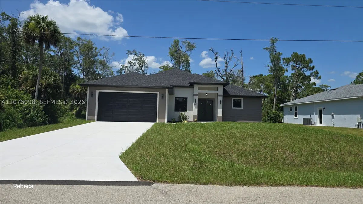 580 Woodview Dr, Lehigh Acres, FL 33972 - #1