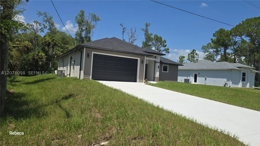580 Woodview Dr, Lehigh Acres, FL 33972 - #3