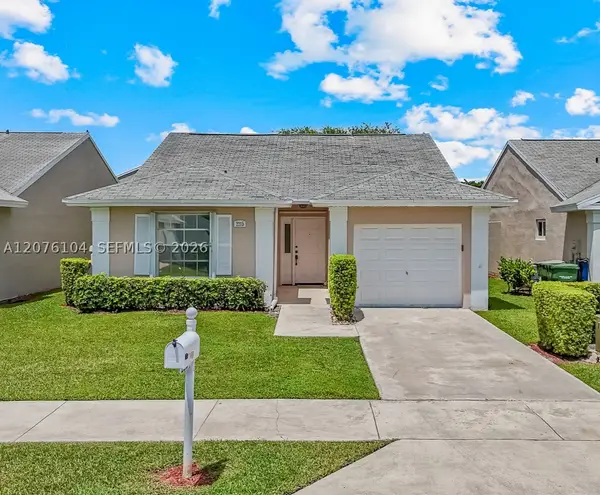2215 SE 7th Pl, Homestead, FL 33033