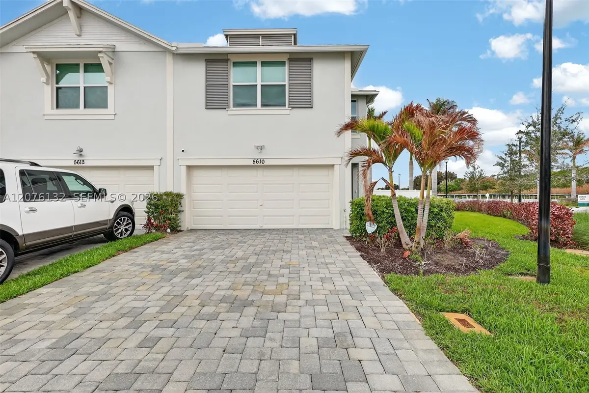 5610 SE Edgewater Cir, Stuart, FL 34997 - #1