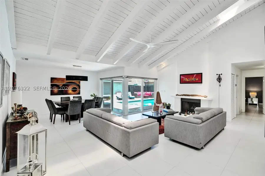 18 Boxwood Rd, Hollywood, FL 33021 - #2