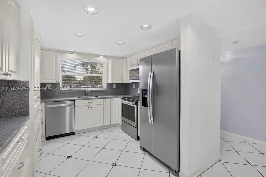 9721 Sunrise Lakes Blvd #102, Sunrise, FL 33322 - #2