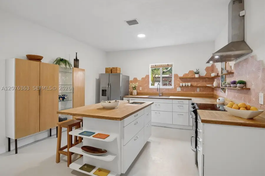 8230 NE 1st Pl, Miami, FL 33138 - #3