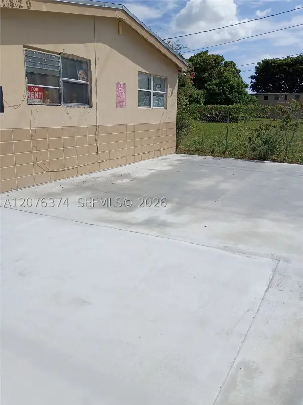 1815 Ali Baba Ave, Opa Locka, FL 33054