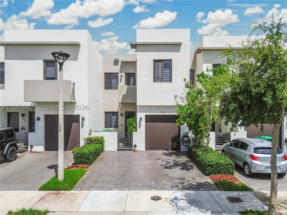 519 SW 91st Pl, Miami, FL 33174 - #1