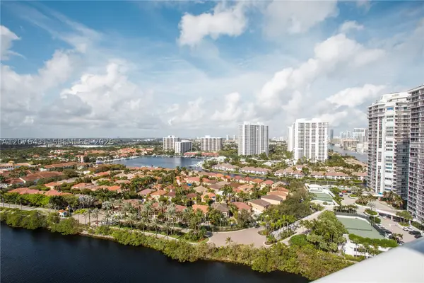20505 E Country Club Dr #PH-39, Aventura, FL 33180
