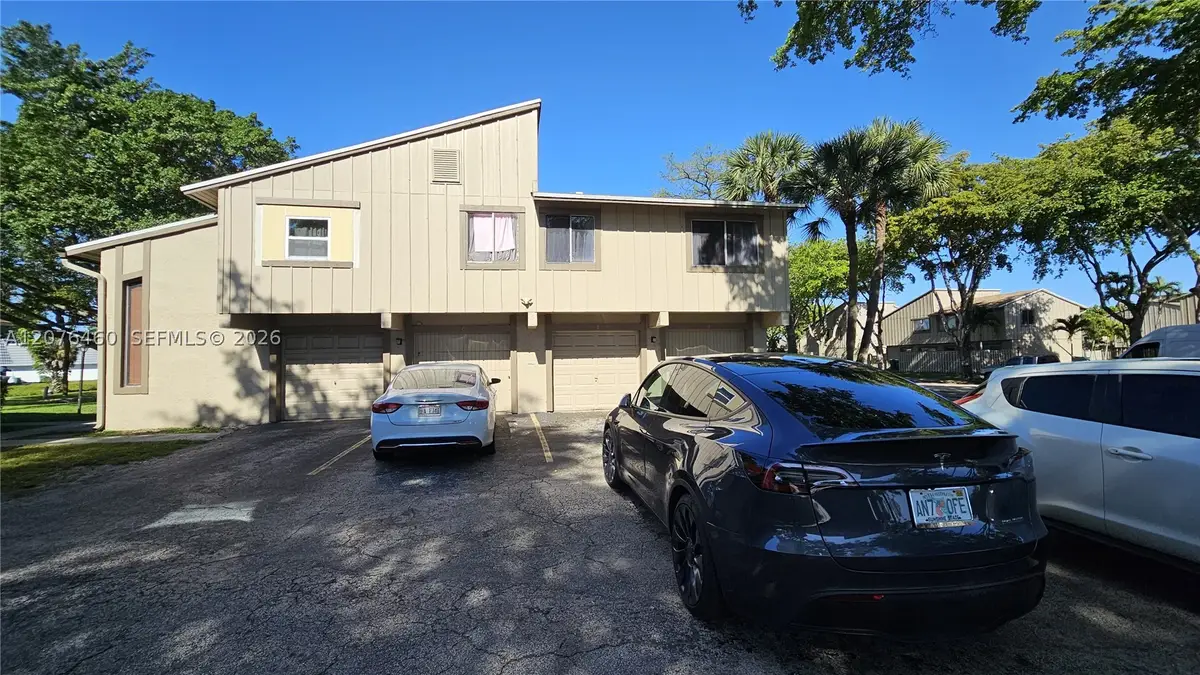 5870 NW 21st St #45-E, Lauderhill, FL 33313 - #1