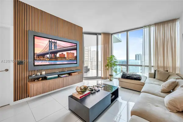 851 NE 1st Ave #2408, Miami, FL 33132
