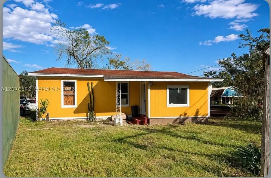 398 Cypress Ave, Pahokee, FL 33476 - #2