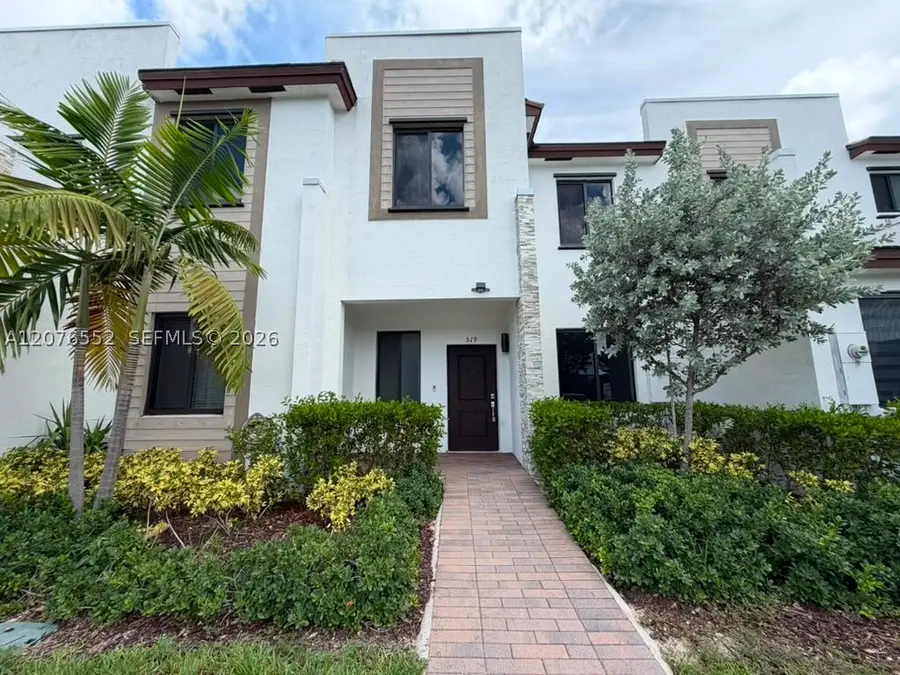519 NE 208th Ter, Miami, FL 33179 - #2