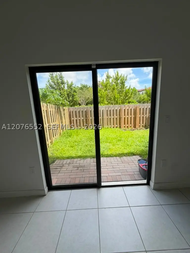 519 NE 208th Ter, Miami, FL 33179 - #3
