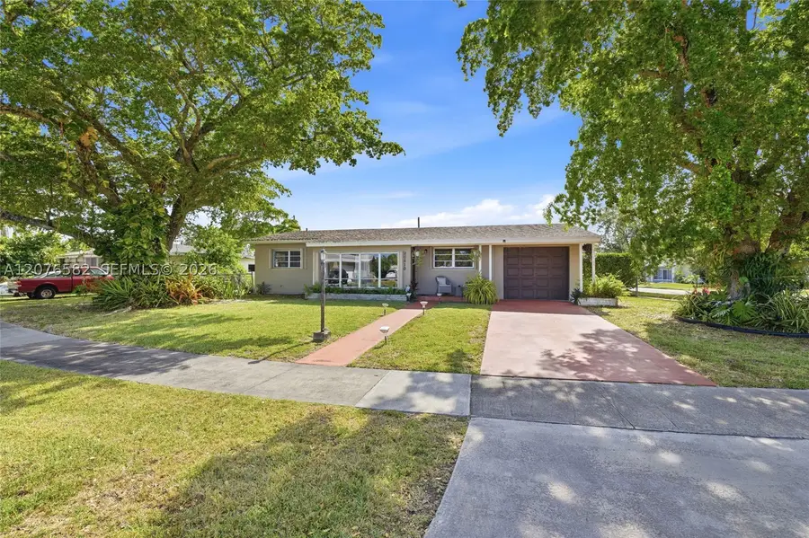 20510 Jacaranda Rd, Cutler Bay, FL 33189 - #3