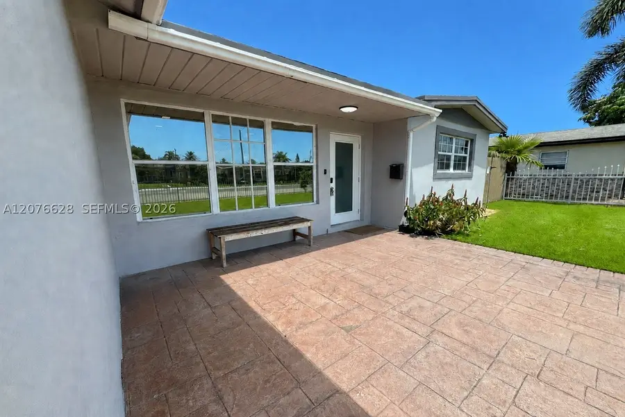 6511 Park St, Hollywood, FL 33024 - #3