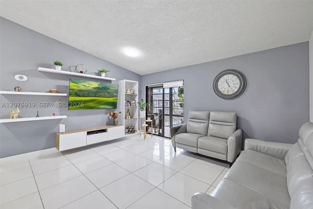 827 NE 199th St #206, Miami, FL 33179 - #1
