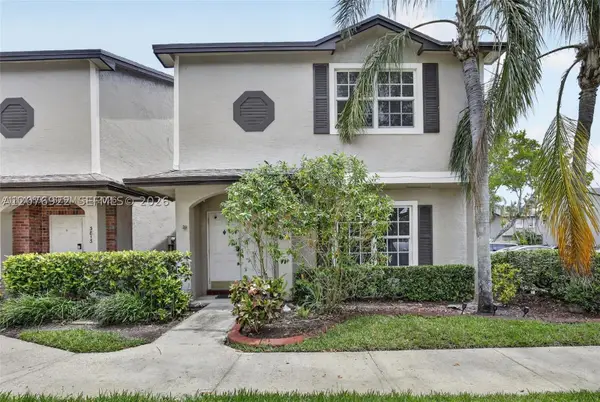 3815 NW 122nd Ter, Sunrise, FL 33323