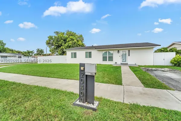 20400 NW 38th Ct, Miami Gardens, FL 33055