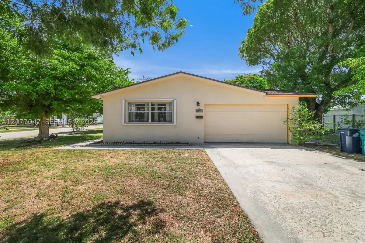 9354 Caribbean Blvd, Cutler Bay, FL 33189 - #1