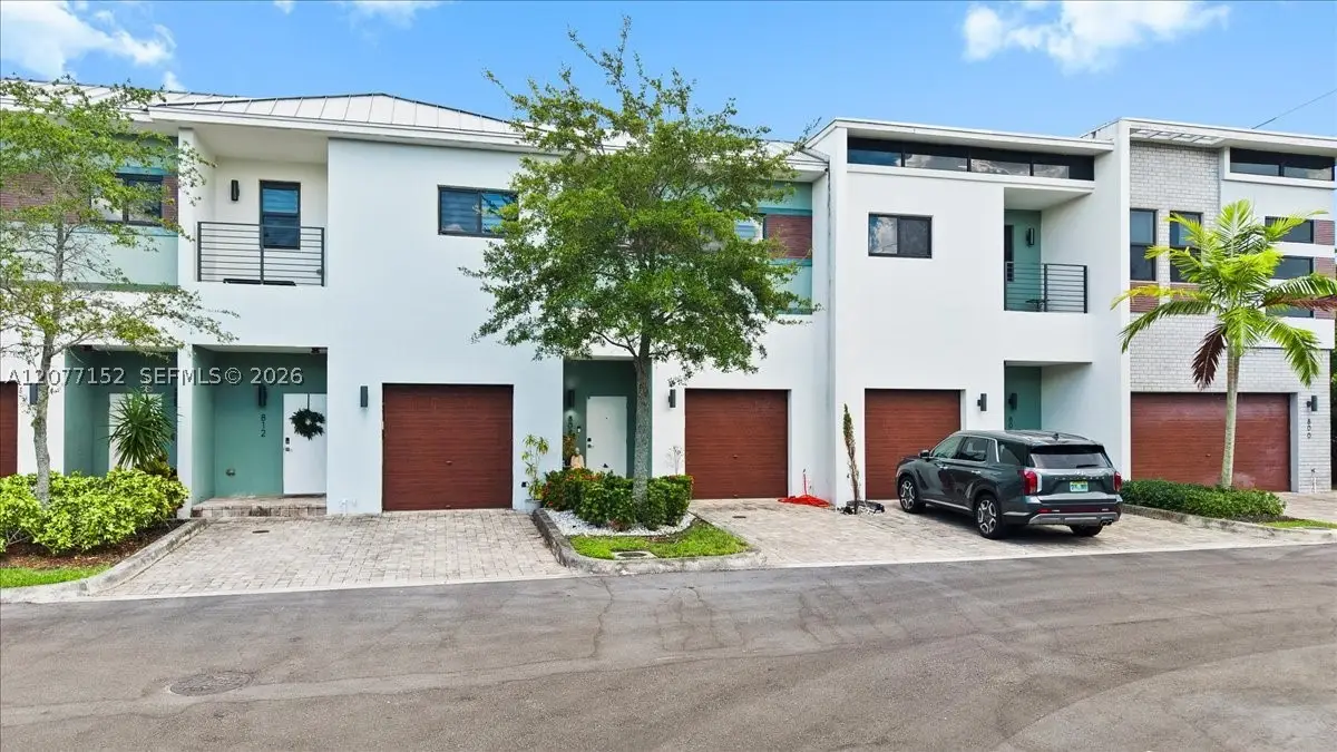 808 NW 44th Ter, Plantation, FL 33317 - #1