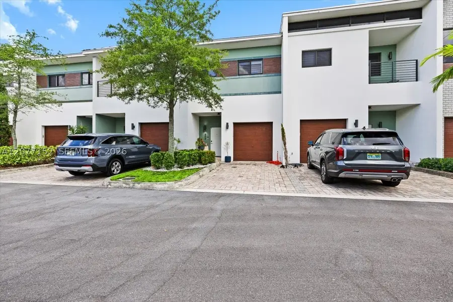 808 NW 44th Ter, Plantation, FL 33317 - #2