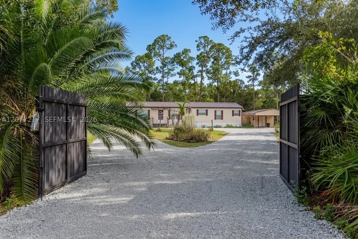 4075 Fort Center Avenue, Fort Denaud, FL 33935 - #1
