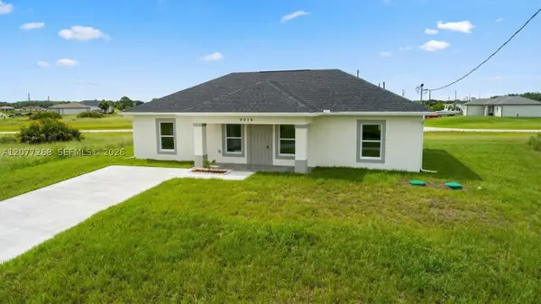 9019 E Crow Cir, La Belle, FL 33935