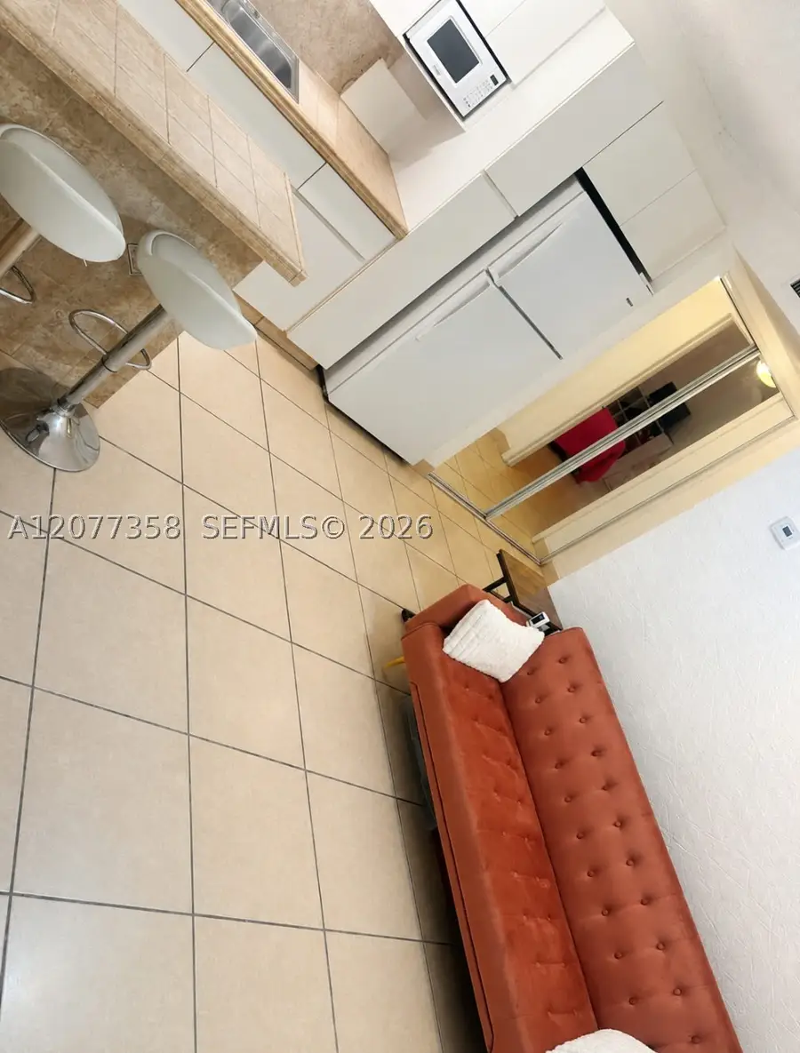 528 Meridian Ave #202A, Miami Beach, FL 33139 - #3