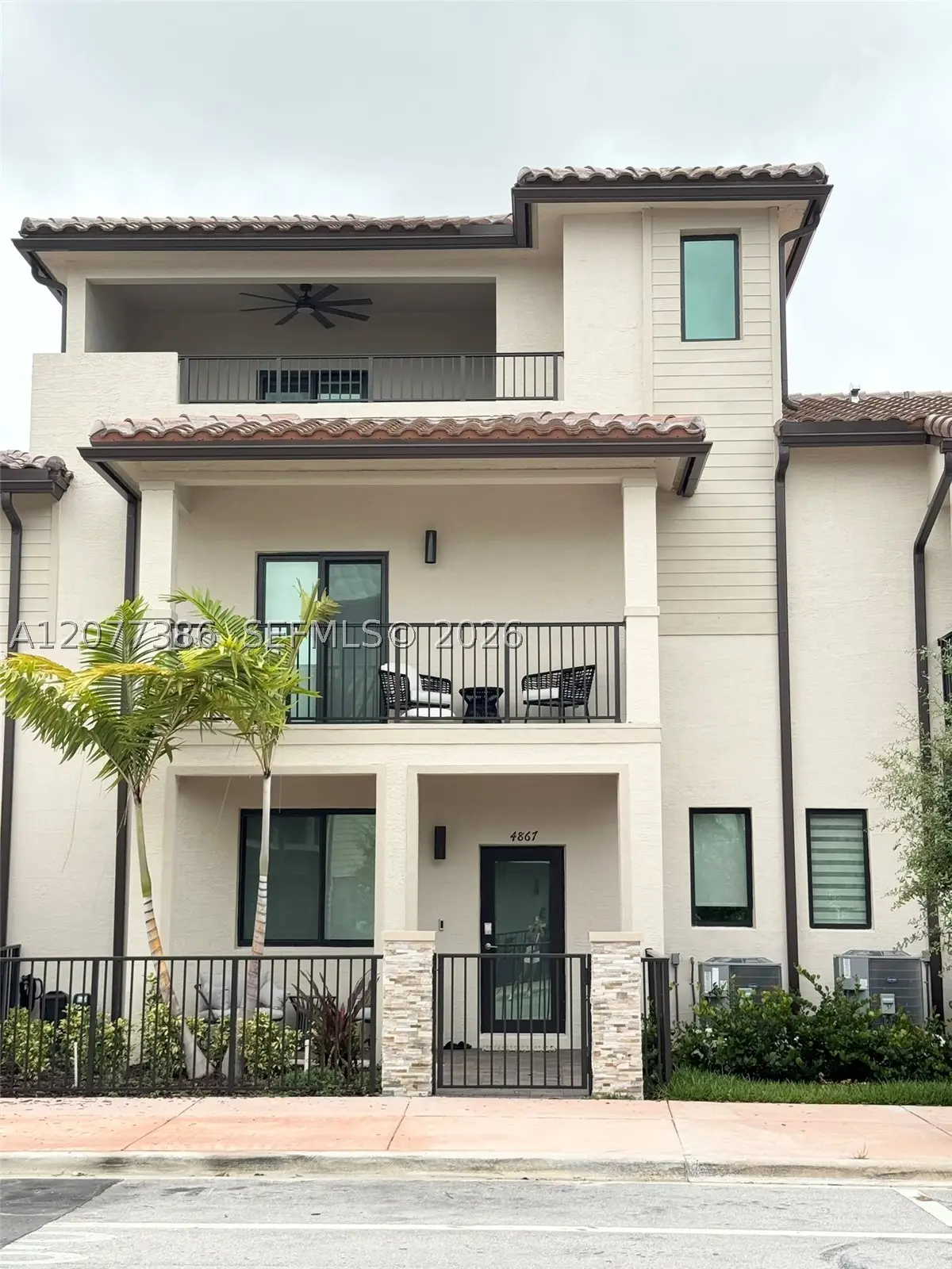 4867 NW 84th Ave, Doral, FL 33166 - #1