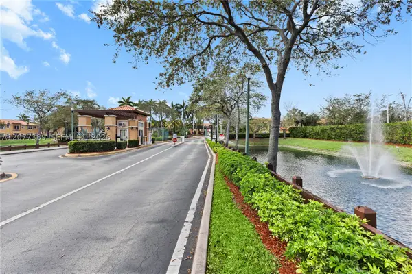 2312 Coral Reef Ct #4704, Dania Beach, FL 33312