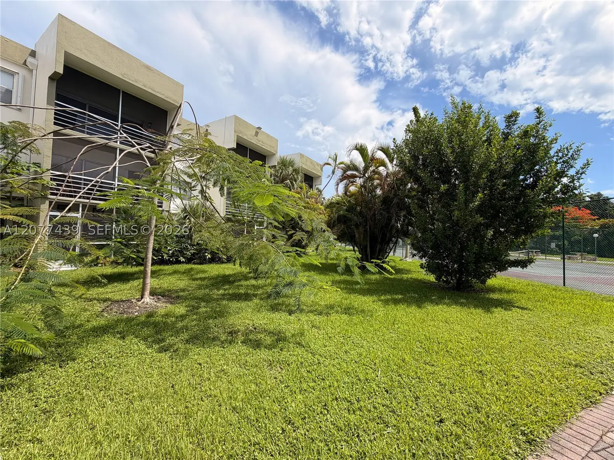 4235 N University Dr #103, Sunrise, FL 33351 - #1