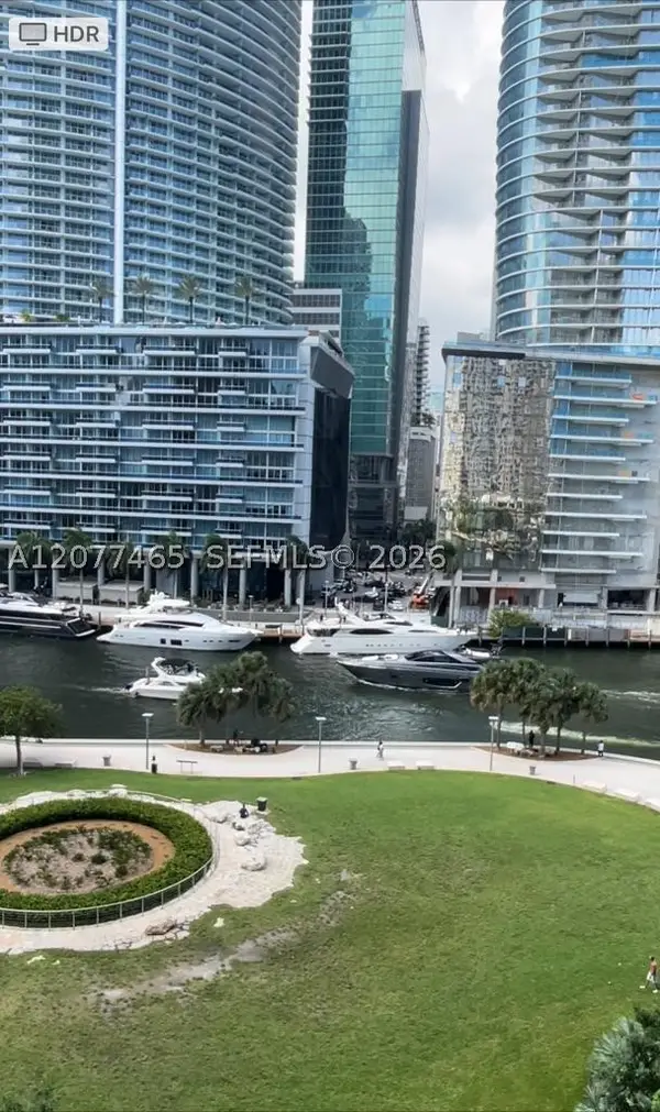 475 Brickell Ave #808, Miami, FL 33131