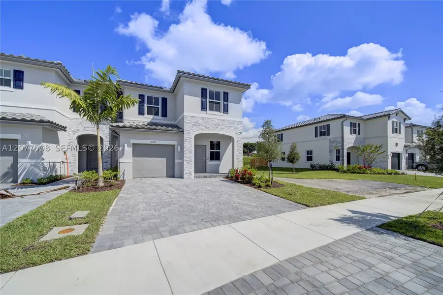11881 NW 47th Mnr, Coral Springs, FL 33076 - #2